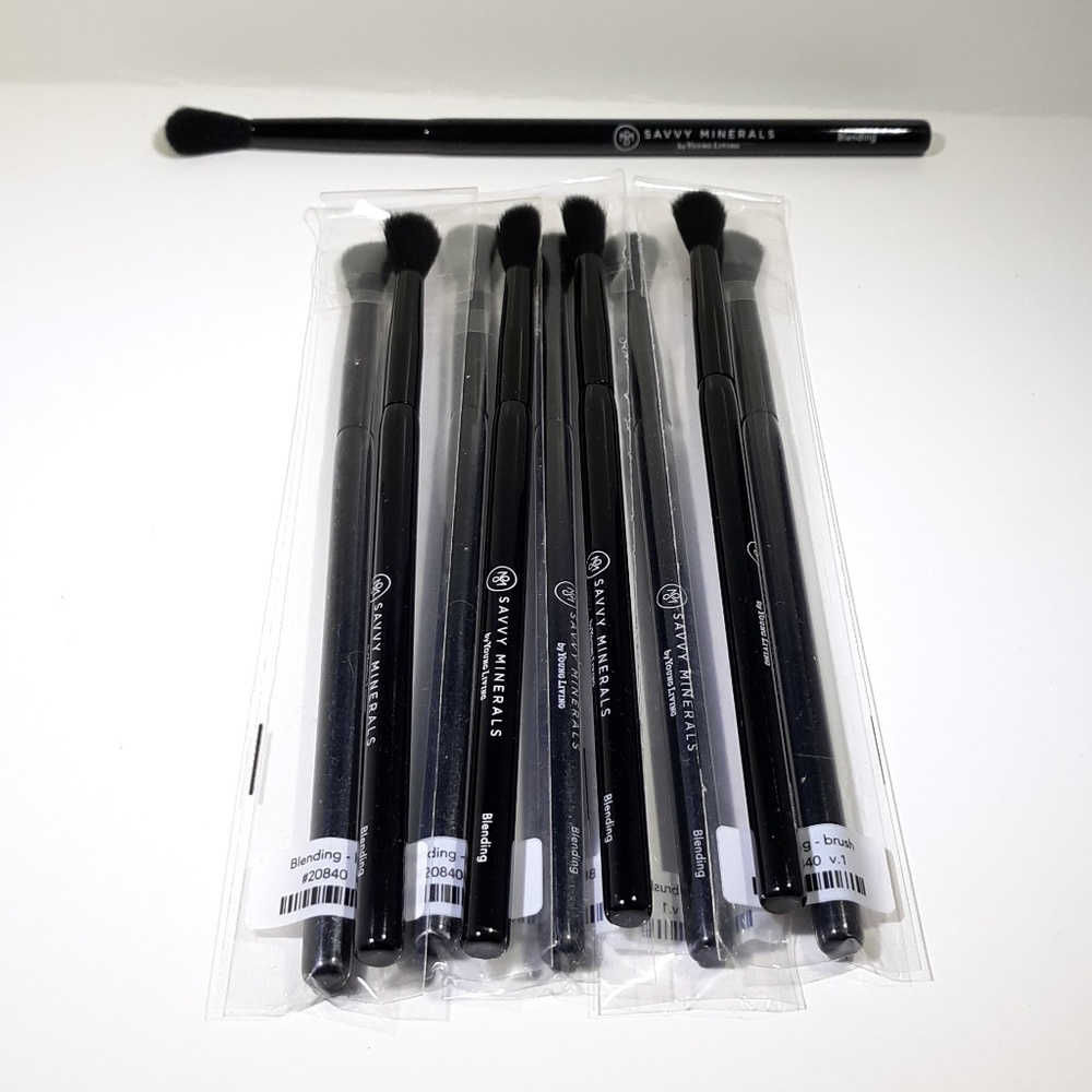 10 pc Bundle Savvy Minerals by YL Blending Brush